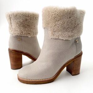 CHANEL | Beige Shearling Fur Suede Ankle Boots Heeled Booties CC Logo 37.5